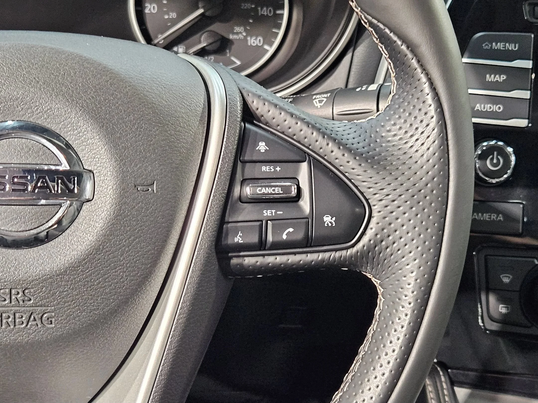 Used 2020 Super Black Nissan Platinum image 28