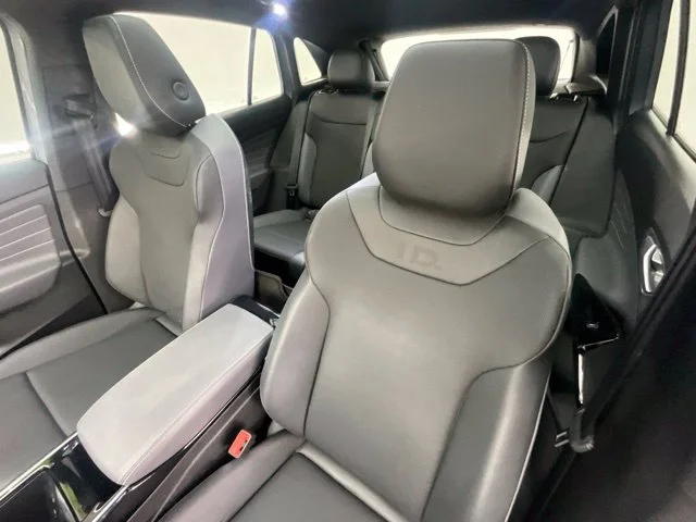 Used 2023 Gray Volkswagen  image 4