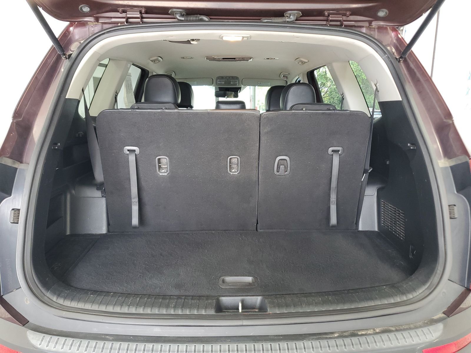 Used 2022 Purple Kia LX image 8