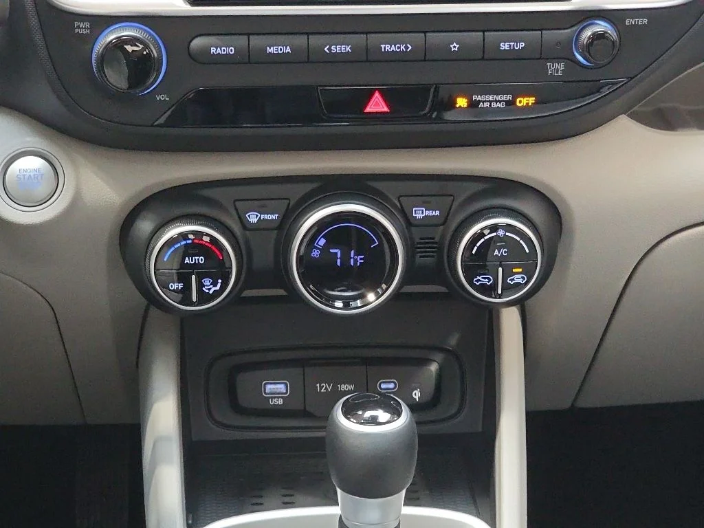 Used 2026 Ecotronic Gray Hyundai SEL image 18