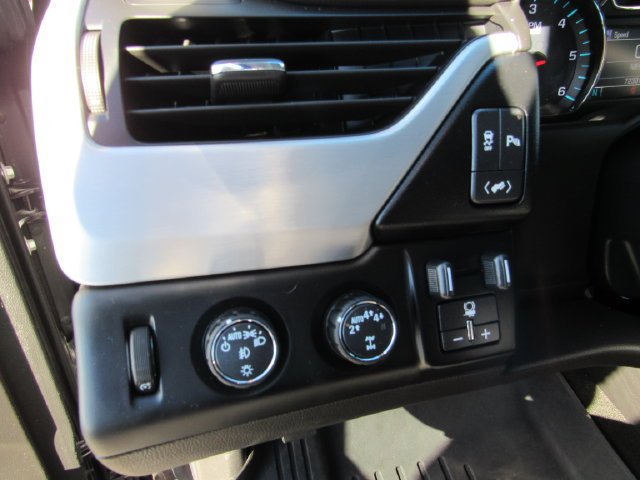 Used 2018 Gray GMC SLE image 15