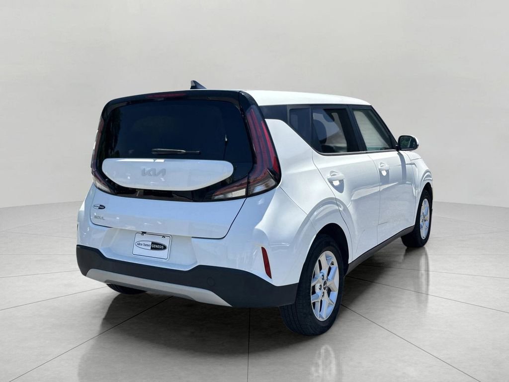 Used 2023 White Kia LX image 6