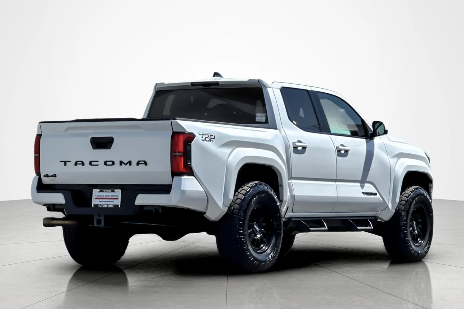 Certified Used 2025 Wind Chill Pearl Toyota TRD Sport image 5