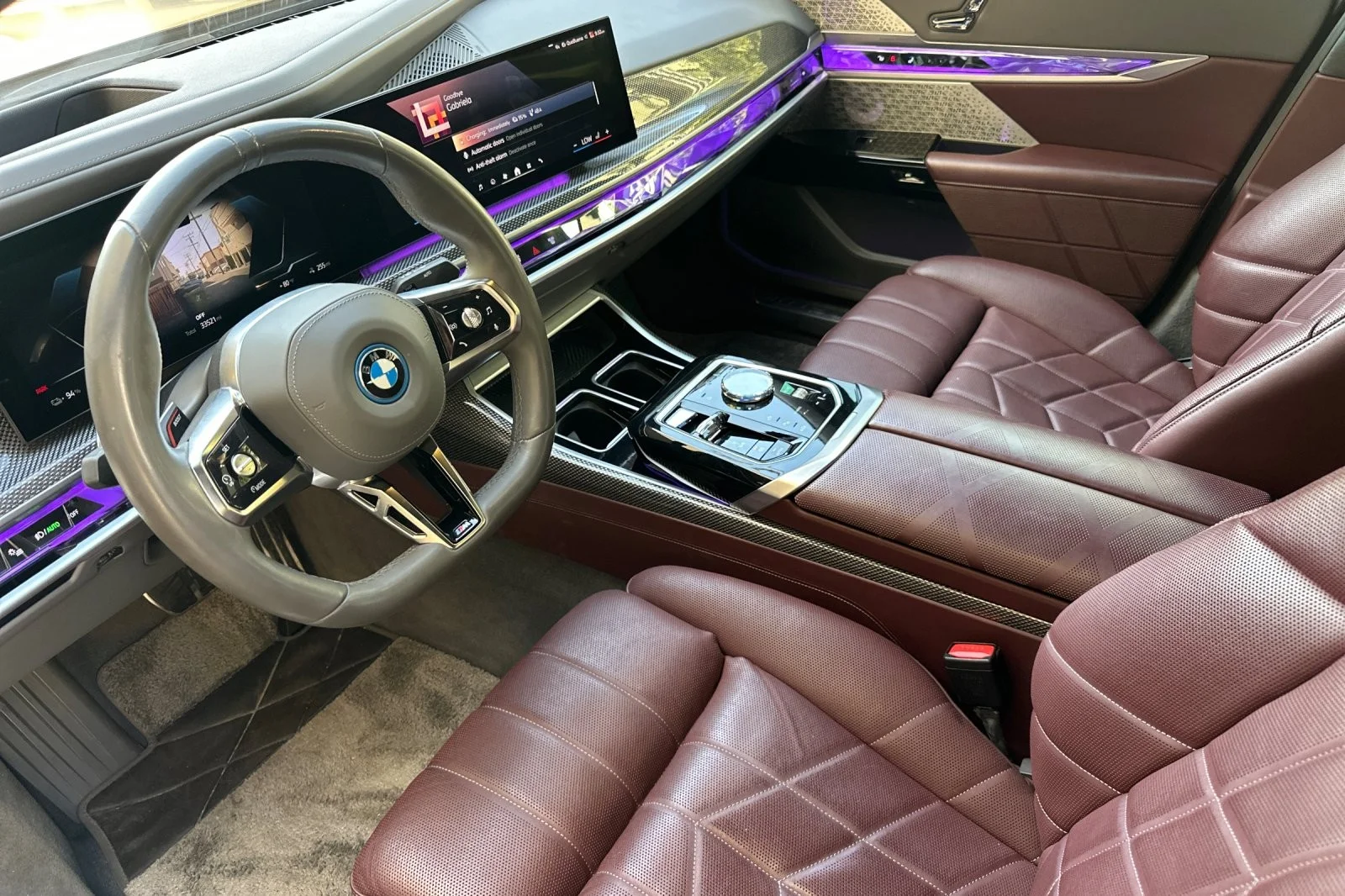 Used 2023 Special Order Color BMW xDrive60 image 9