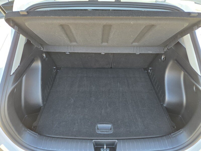 Used 2025 White HYUNDAI SEL FWD image 14