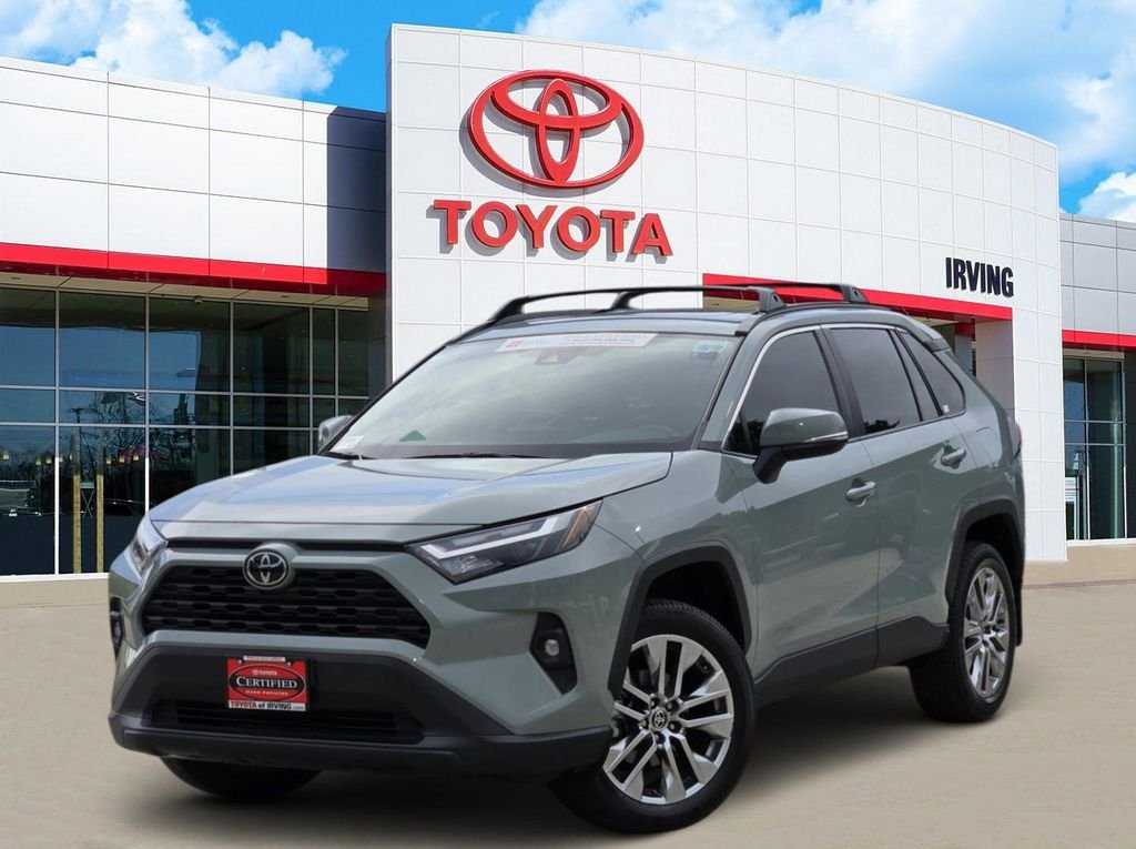 2023 Toyota RAV4 XLE Premium FWD's photo