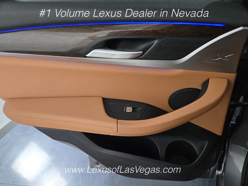 Used 2024 Gray Metallic BMW sDrive30i image 19