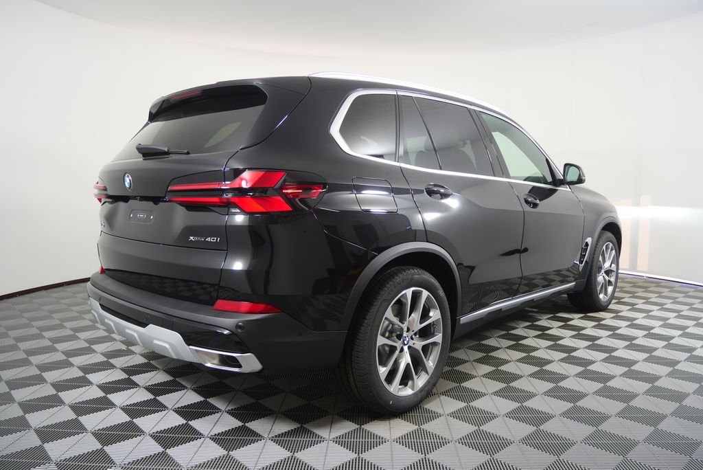 New 2026 Black Sapphire Metallic BMW xDrive40i image 3
