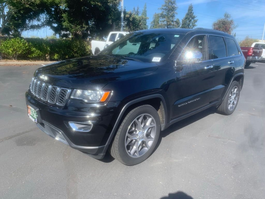 Used 2020 Diamond Black Crystal Pearlcoat Jeep Limited image 1