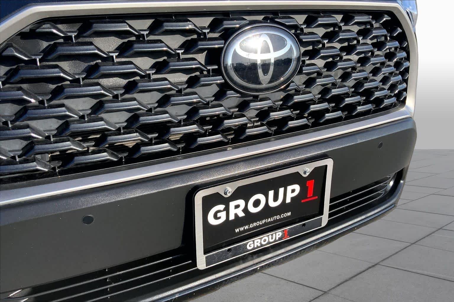 Used 2023 Jet Black Toyota XLE image 29