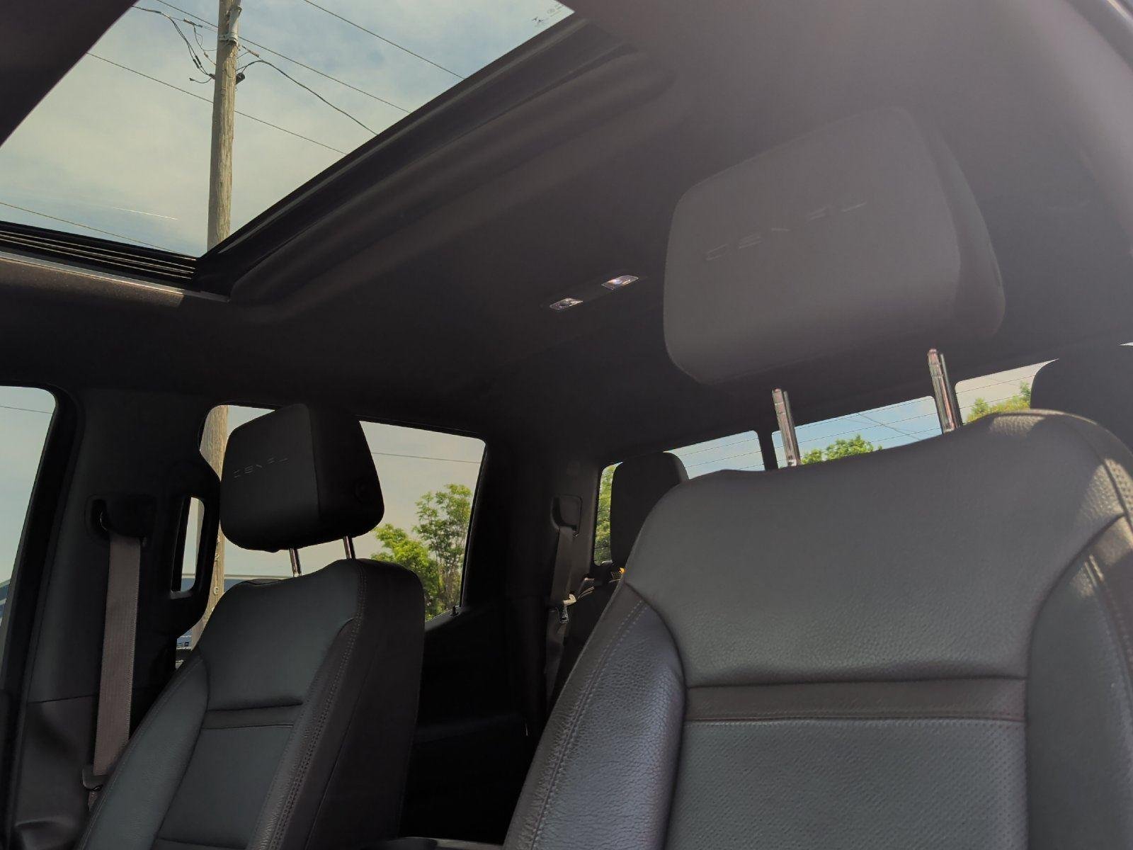 Used 2020 White Frost Tricoat GMC Denali image 32