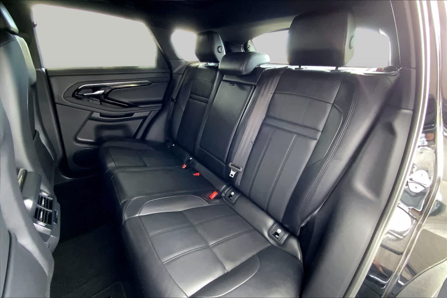 Used 2023 Santorini Black Metallic Land Rover R-Dynamic S image 21