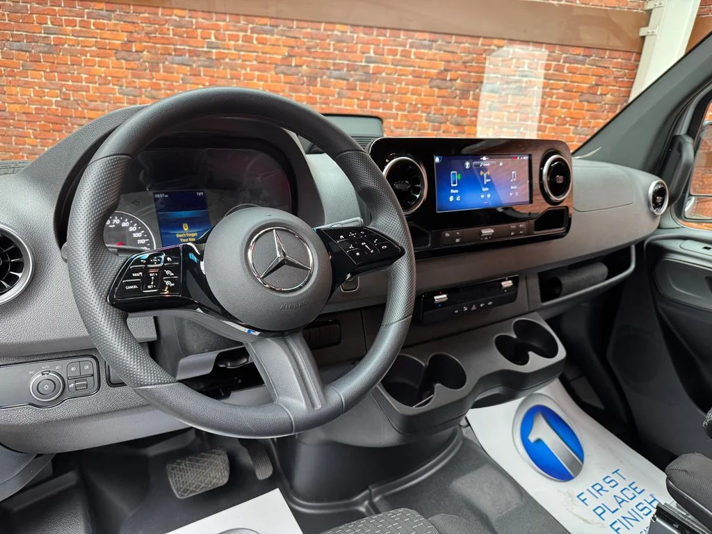 Used 2025 Silver Mercedes-Benz Cargo 170 WB image 14
