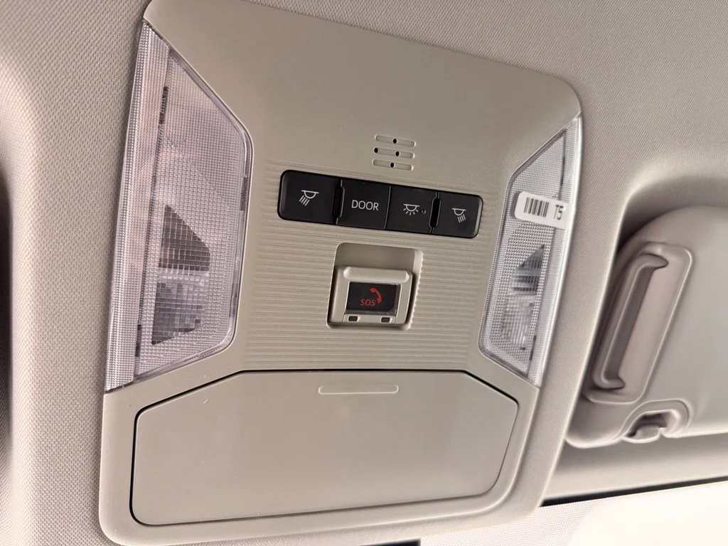 Used 2025 White Toyota XLE image 28