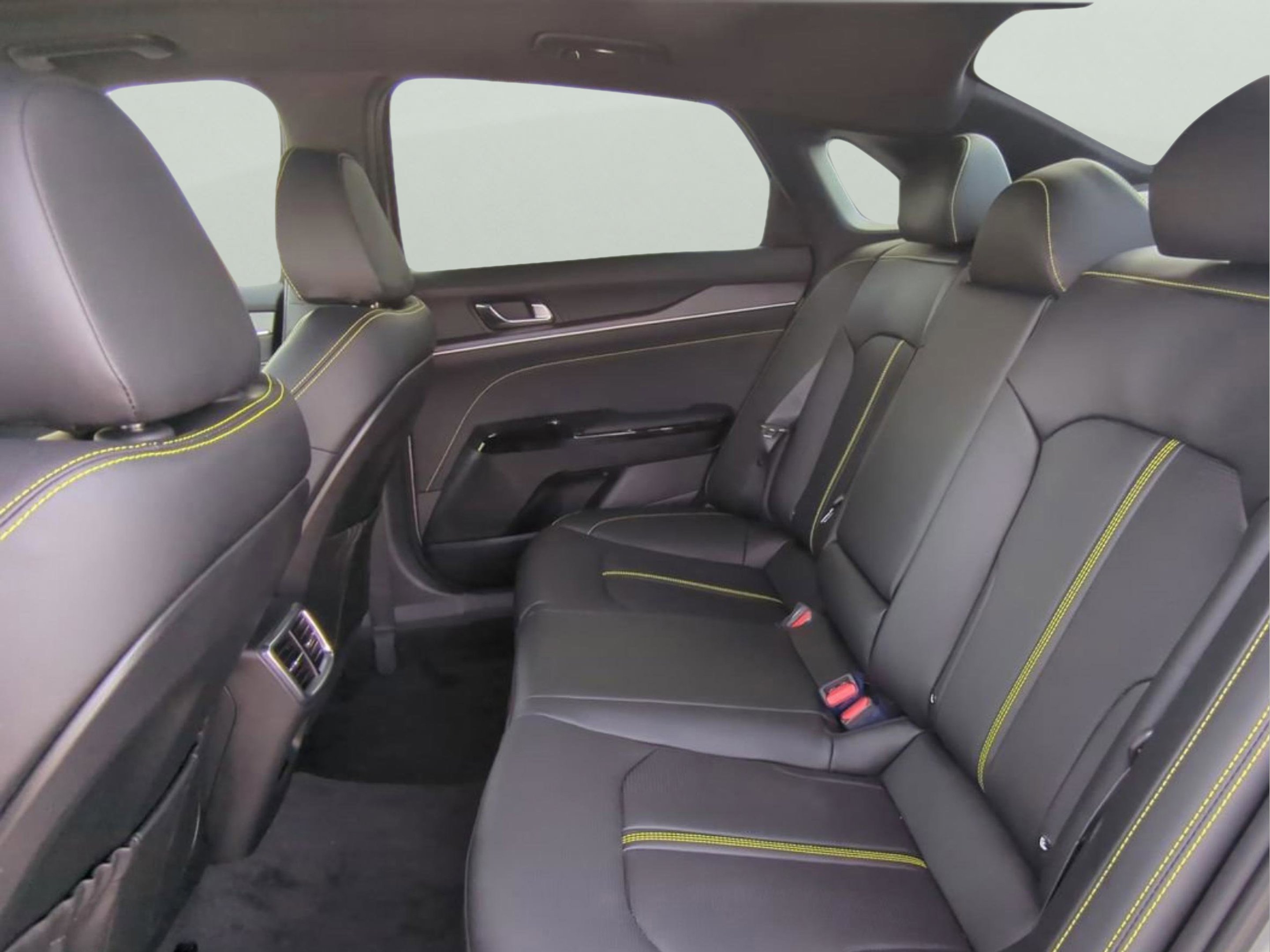 New 2026 Wolf Gray Kia GT image 11
