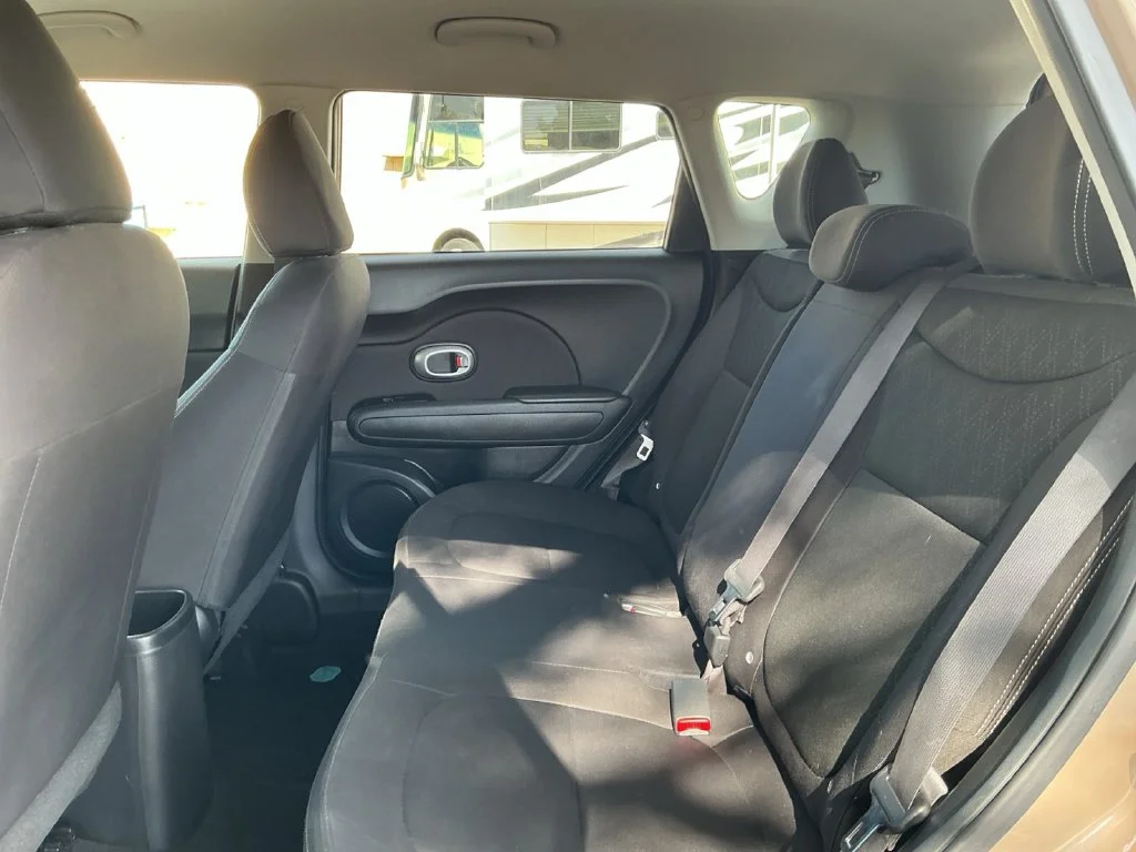 Used 2015 Brown Kia Base image 26