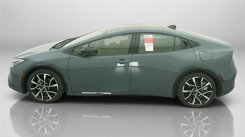 New 2026 Guardian Gray Toyota XSE image 32
