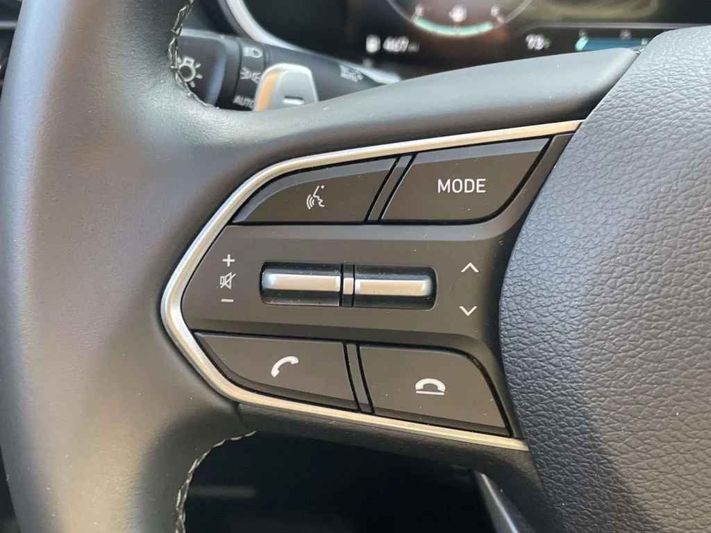 Used 2022 Shimmering Silver Hyundai Blue image 10