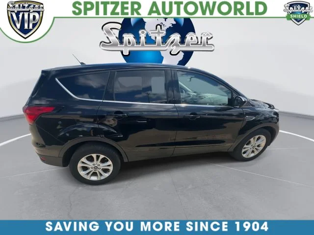 Used 2019 Black Ford SE image 9