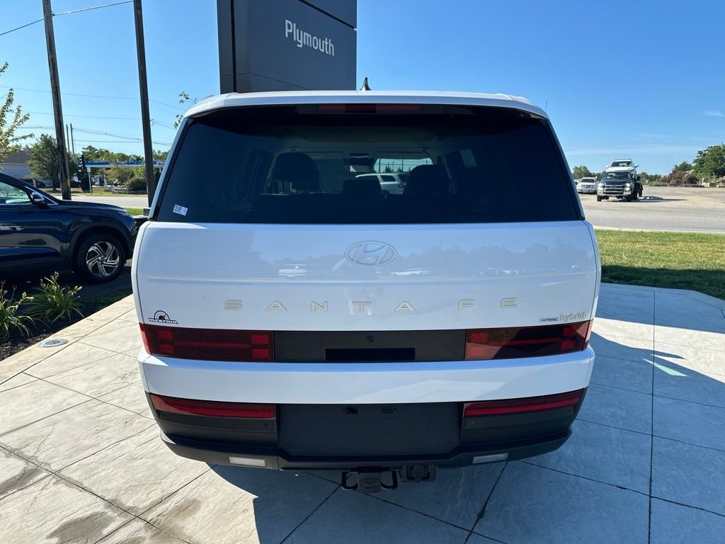 Used 2026 White Hyundai SE image 4