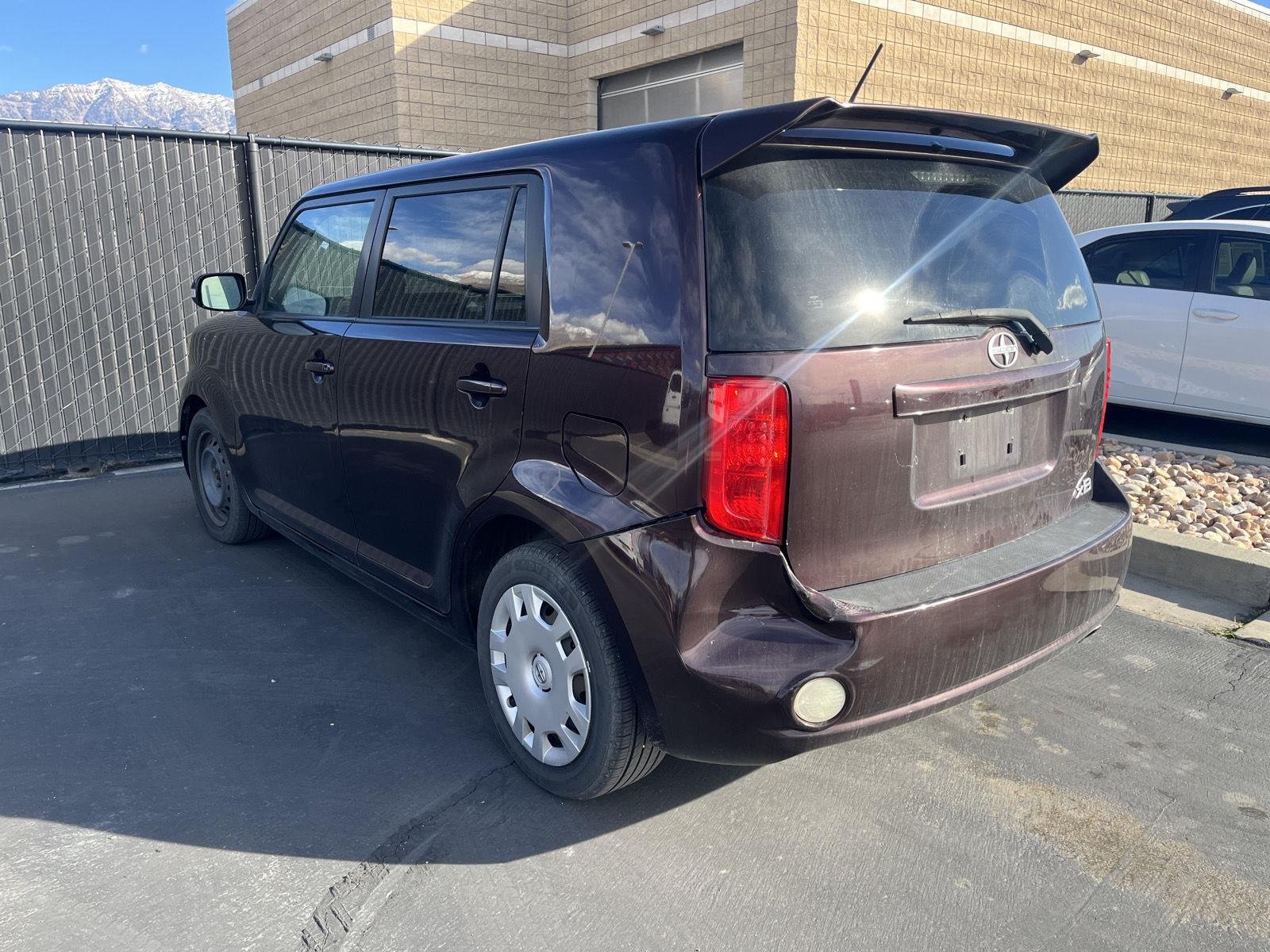 Used 2008  scion 5dr Wgn Man (Natl) image 6