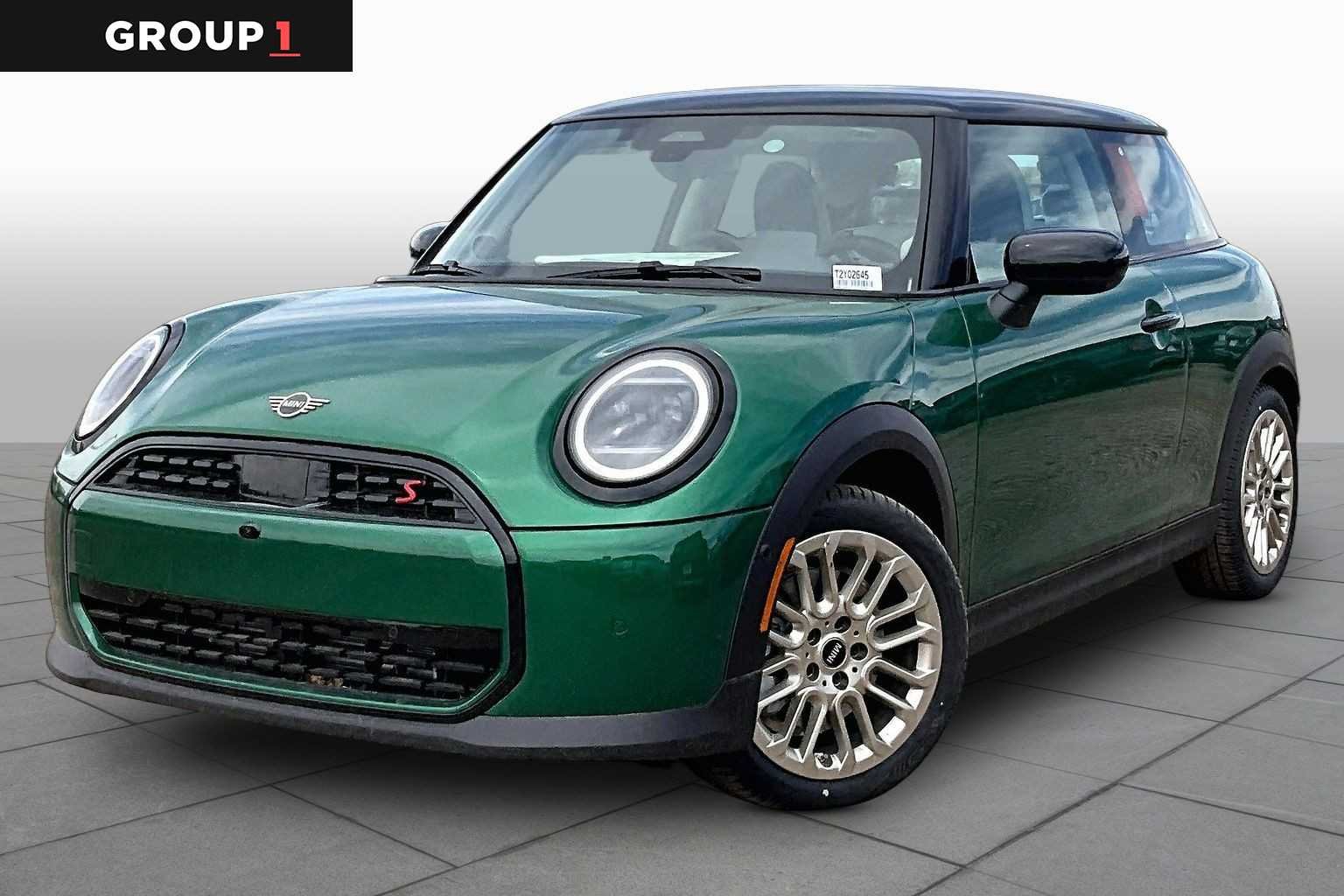 2026 MINI Hardtop Cooper S's photo