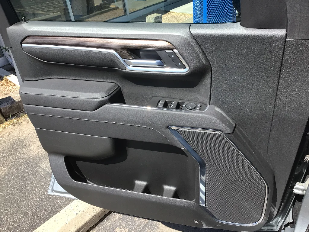 2026 Chevrolet Silverado 1500 LT - Photo 10