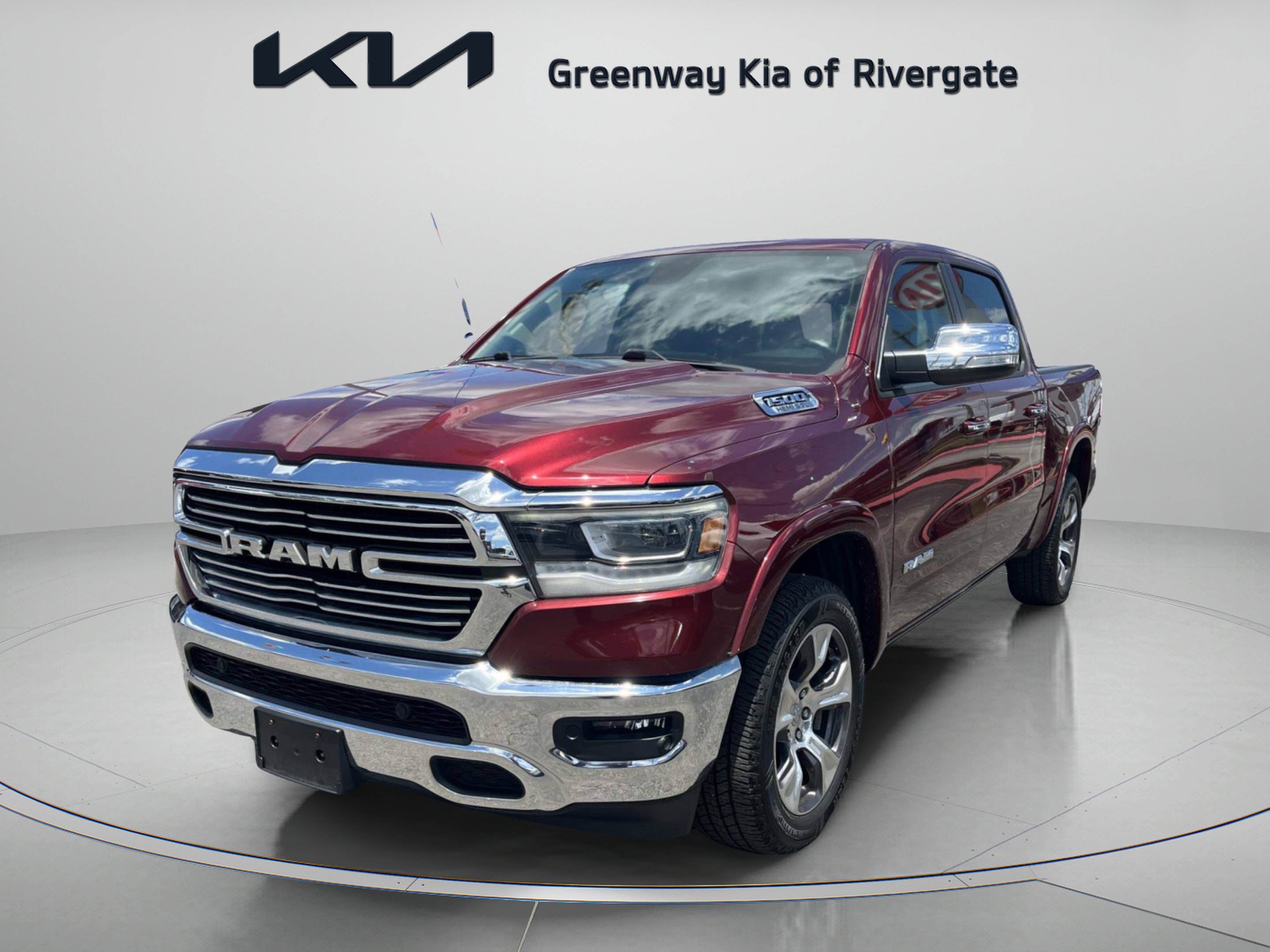 Used 2019 Delmonico Red Pearlcoat Ram Laramie image 3