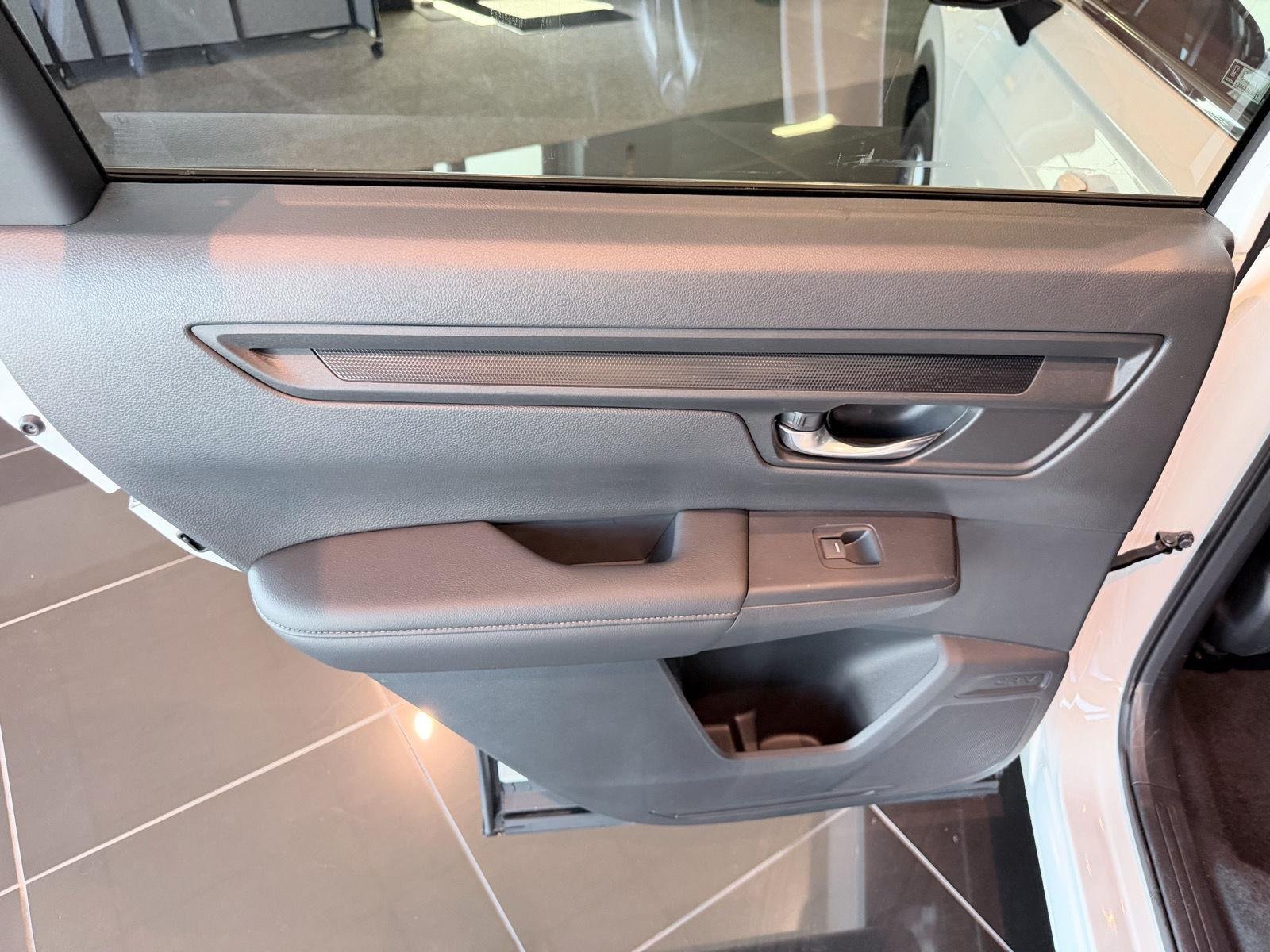 Used 2026  Honda EX image 21