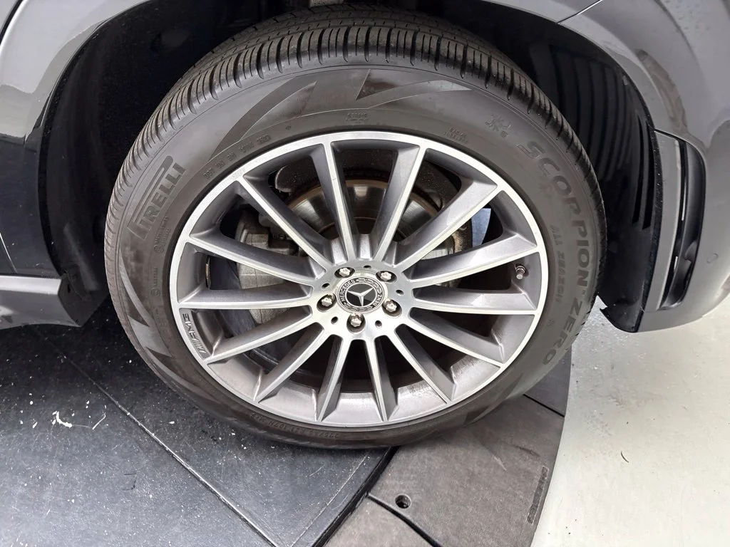 Certified Used 2022 Black Mercedes-Benz GLE 350 image 17