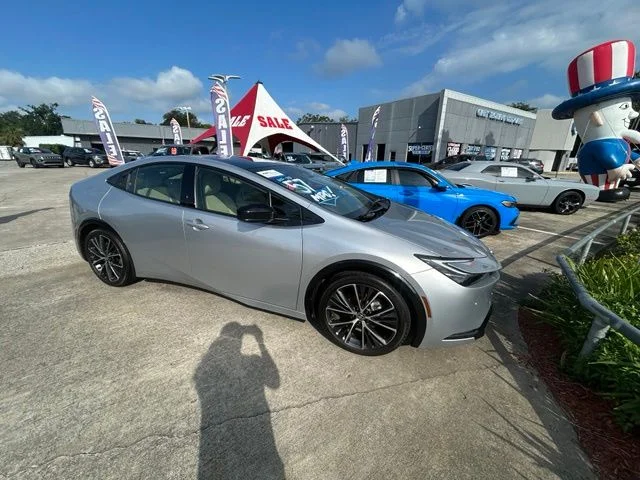 Used 2023 Red Toyota XLE image 6