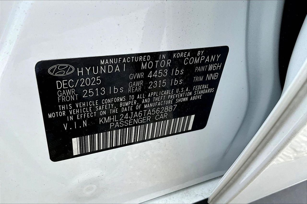 New 2026 White Hyundai SE image 28
