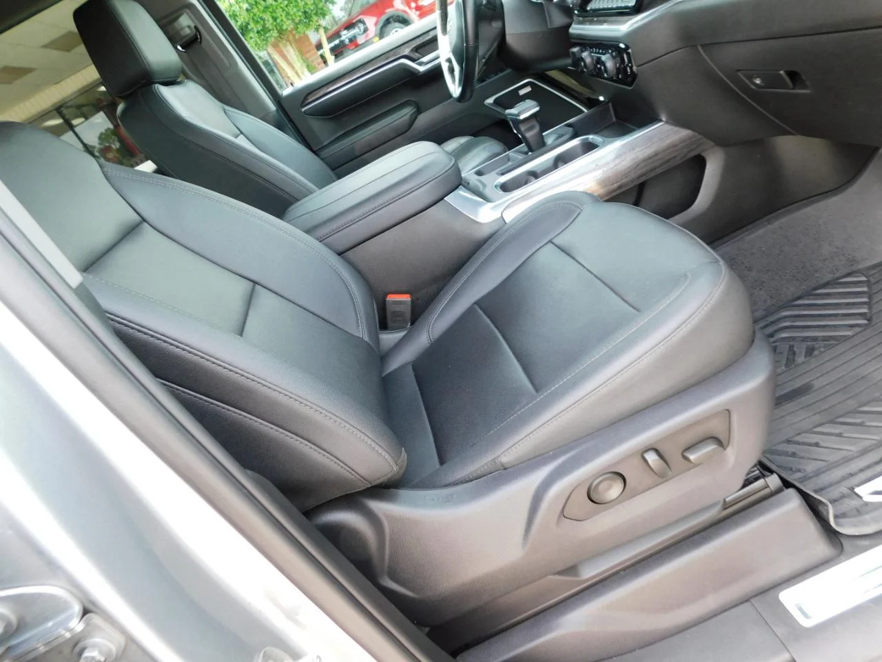 Used 2023 Silver Chevrolet 4WD CREW CAB 147 in LTZ image 22