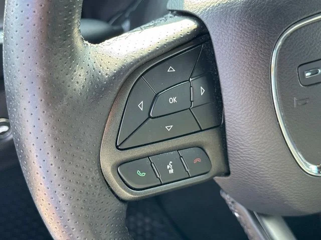 Used 2022 Green Dodge SXT image 27