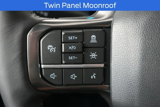 New 2026 Star White Metallic Tri-Coat Ford Platinum® image 14