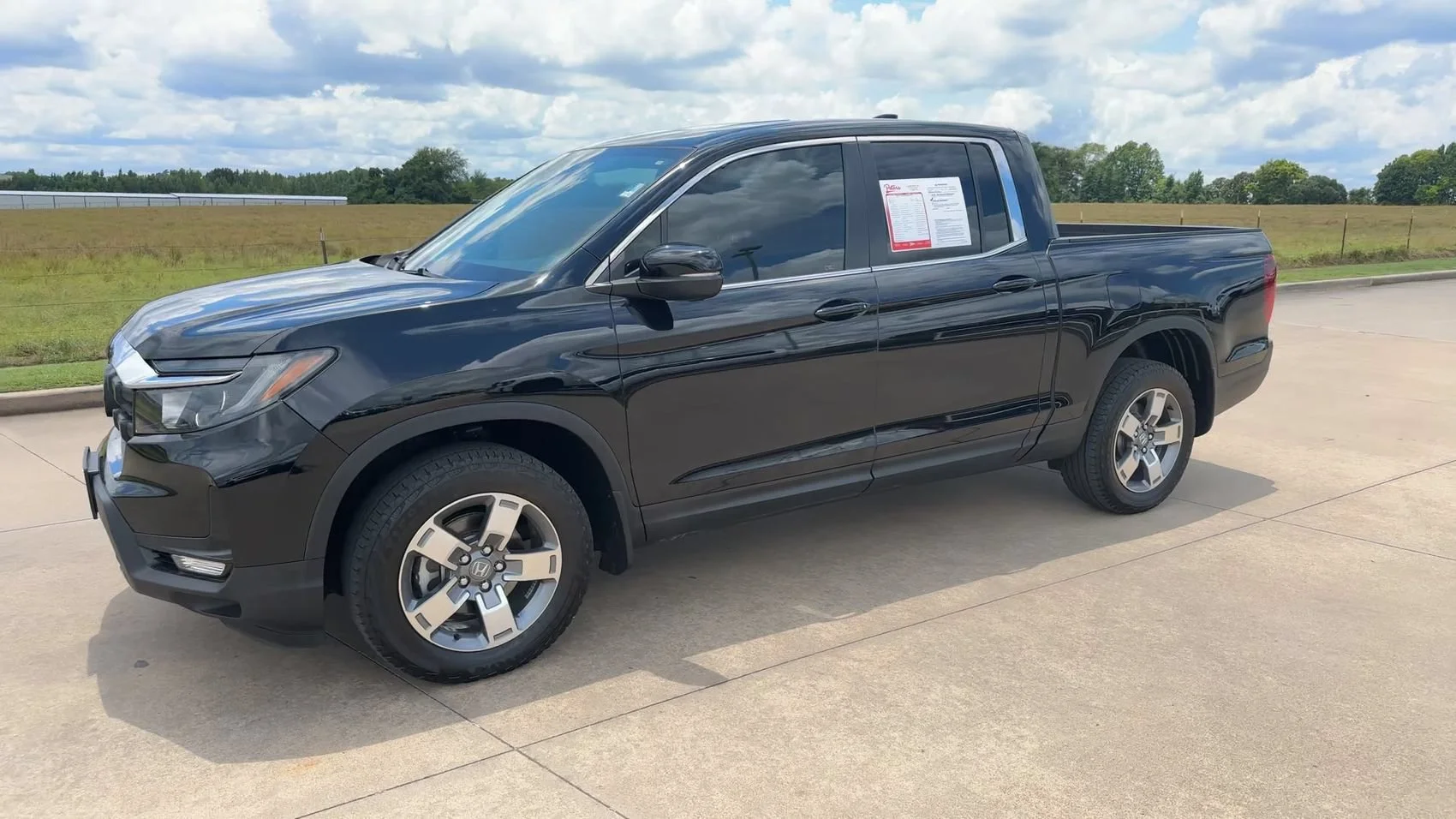 Used 2025 Black Honda RTL image 5