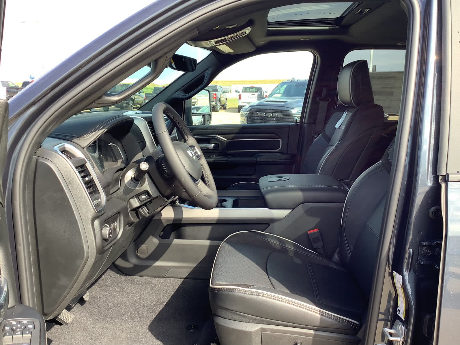 2026 RAM 2500 Laramie - Photo 16