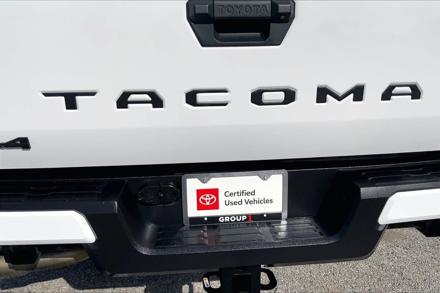 Used 2026 Ice Cap Toyota SR5 image 10