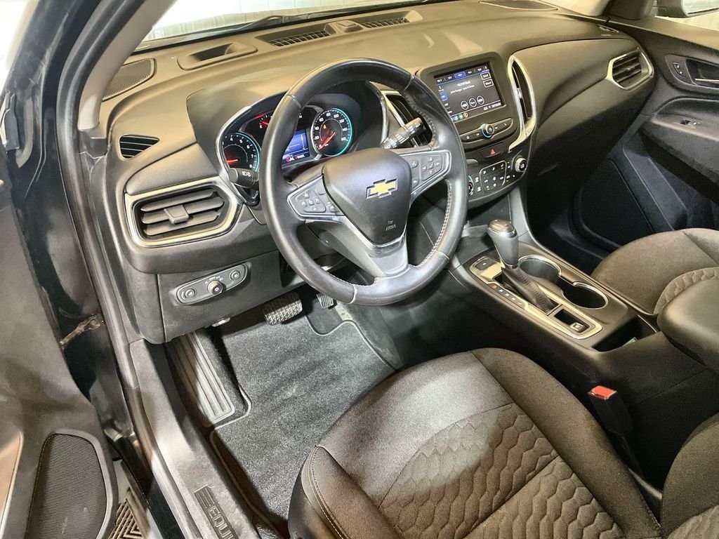 Used 2020 MOSAIC BLACK METALLIC Chevrolet LT image 46