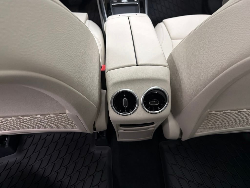 New 2026 Night Black Mercedes-Benz GLB 250 image 23