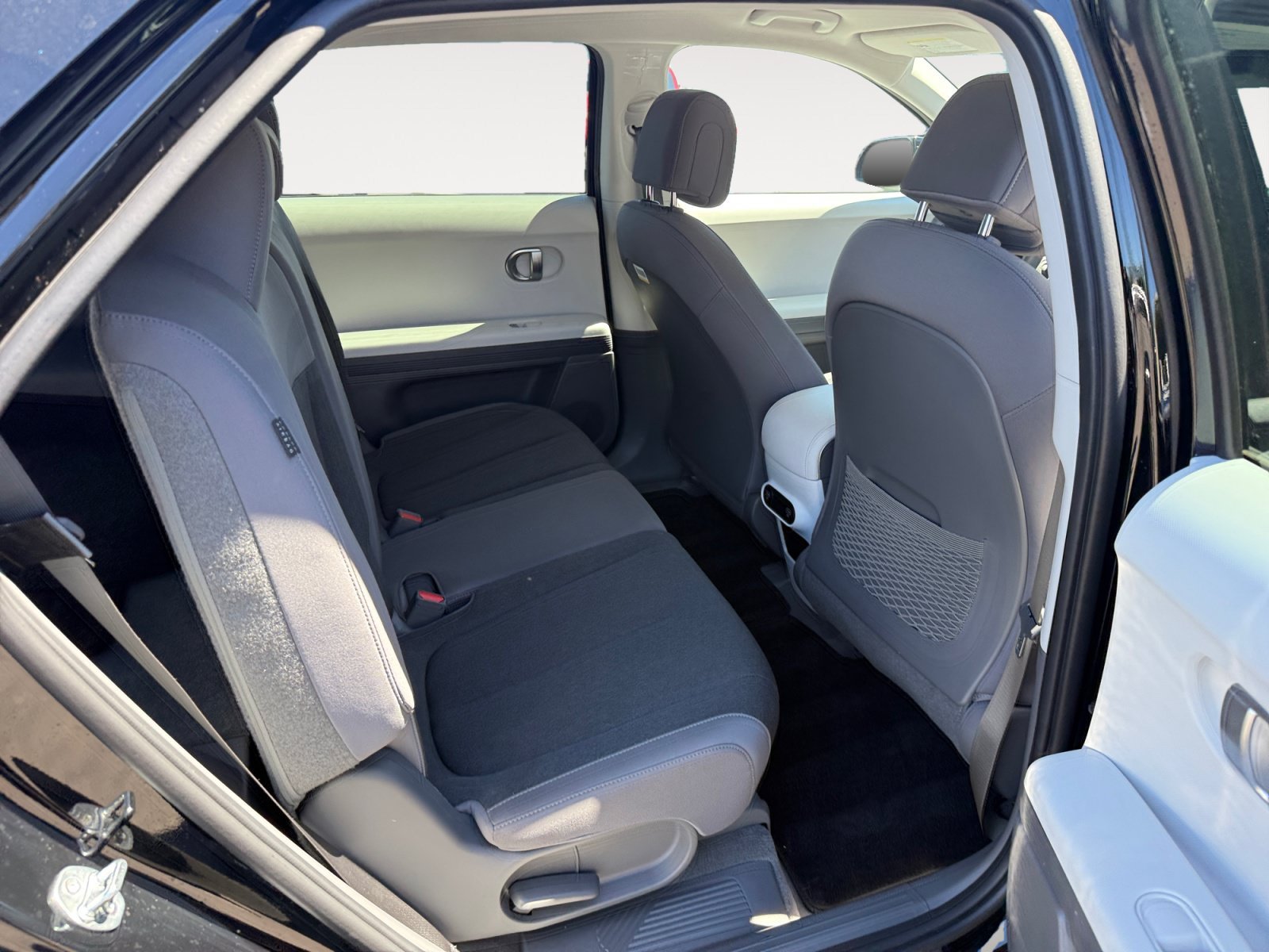 Used 2024 Abyss Black Hyundai SEL image 18