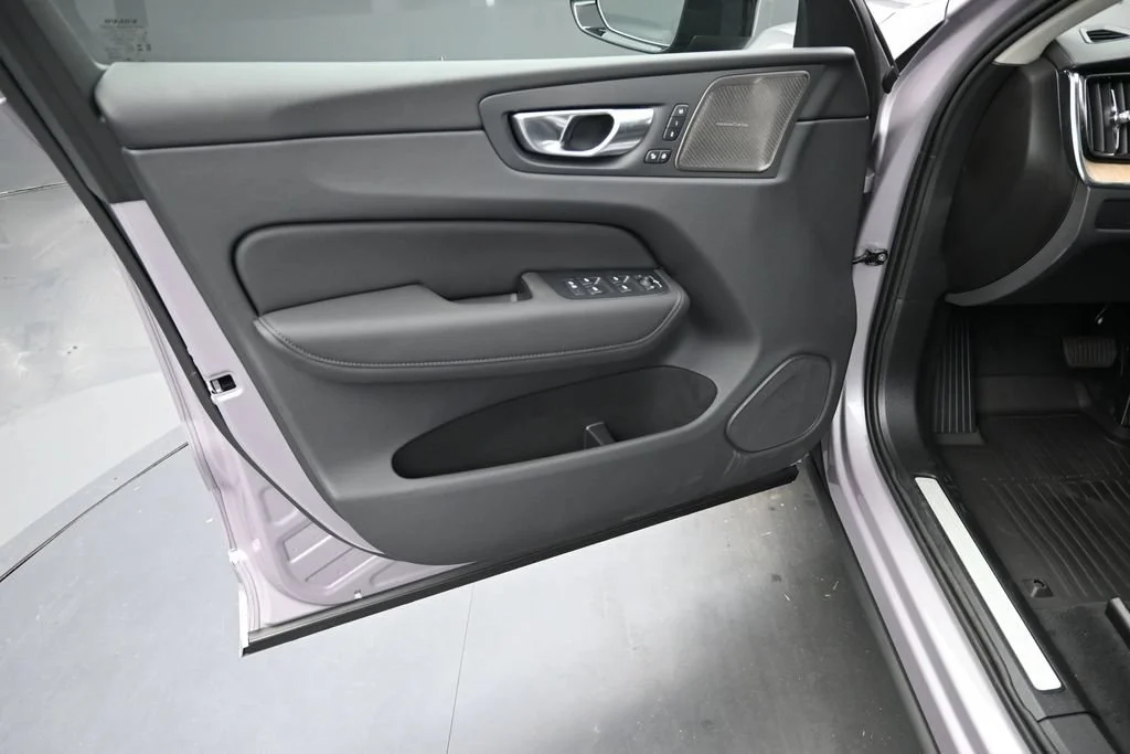 New 2027 Aurora Silver Volvo T8 Ultra image 11
