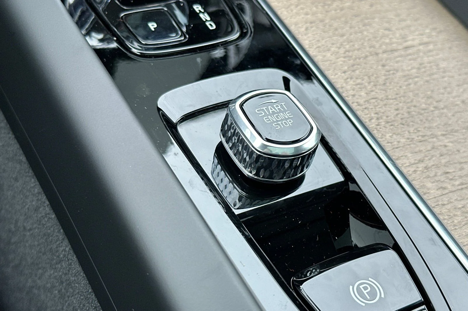New 2026 Onyx Black Volvo Ultra image 22