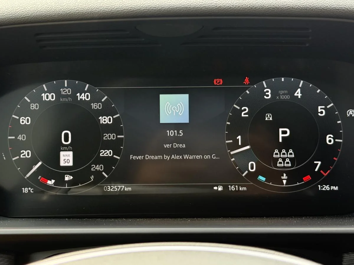 Used 2024 Black Land Rover Dynamic Se image 37