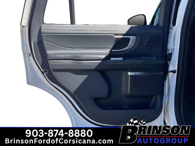 New 2027 Star White Metallic Tri-Coat Ford Platinum image 28