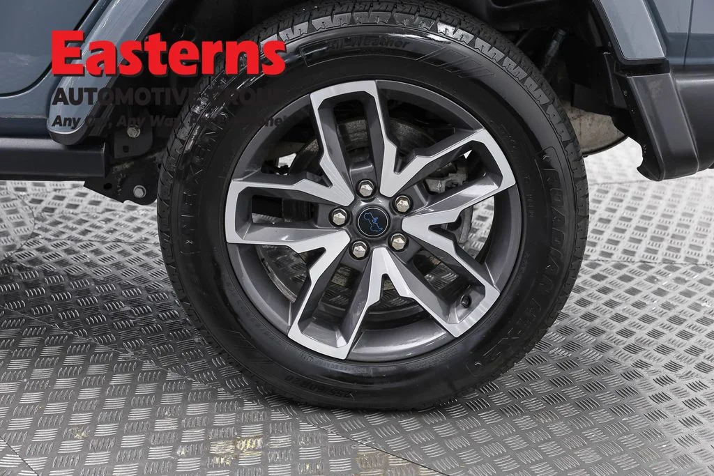 Used 2024 Gray Jeep Sport S 4xe image 34