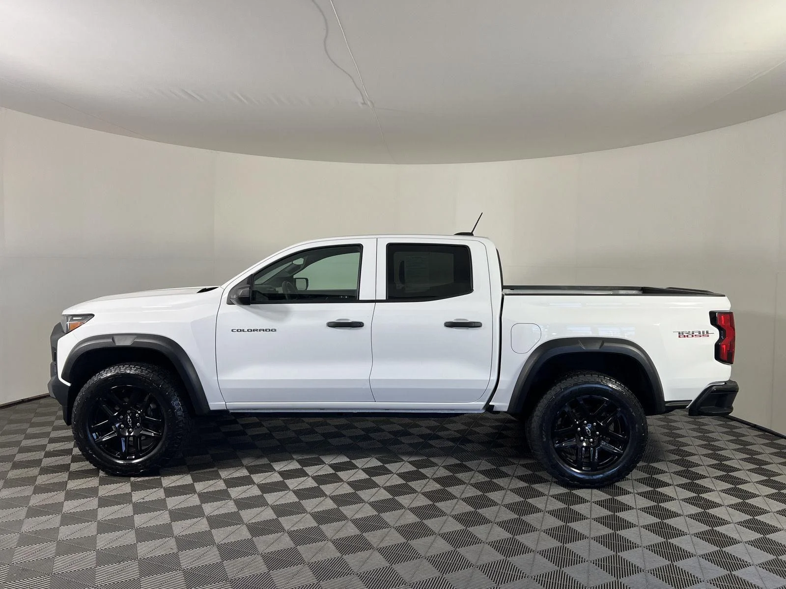 Used 2023 Summit White Chevrolet Trail Boss image 24