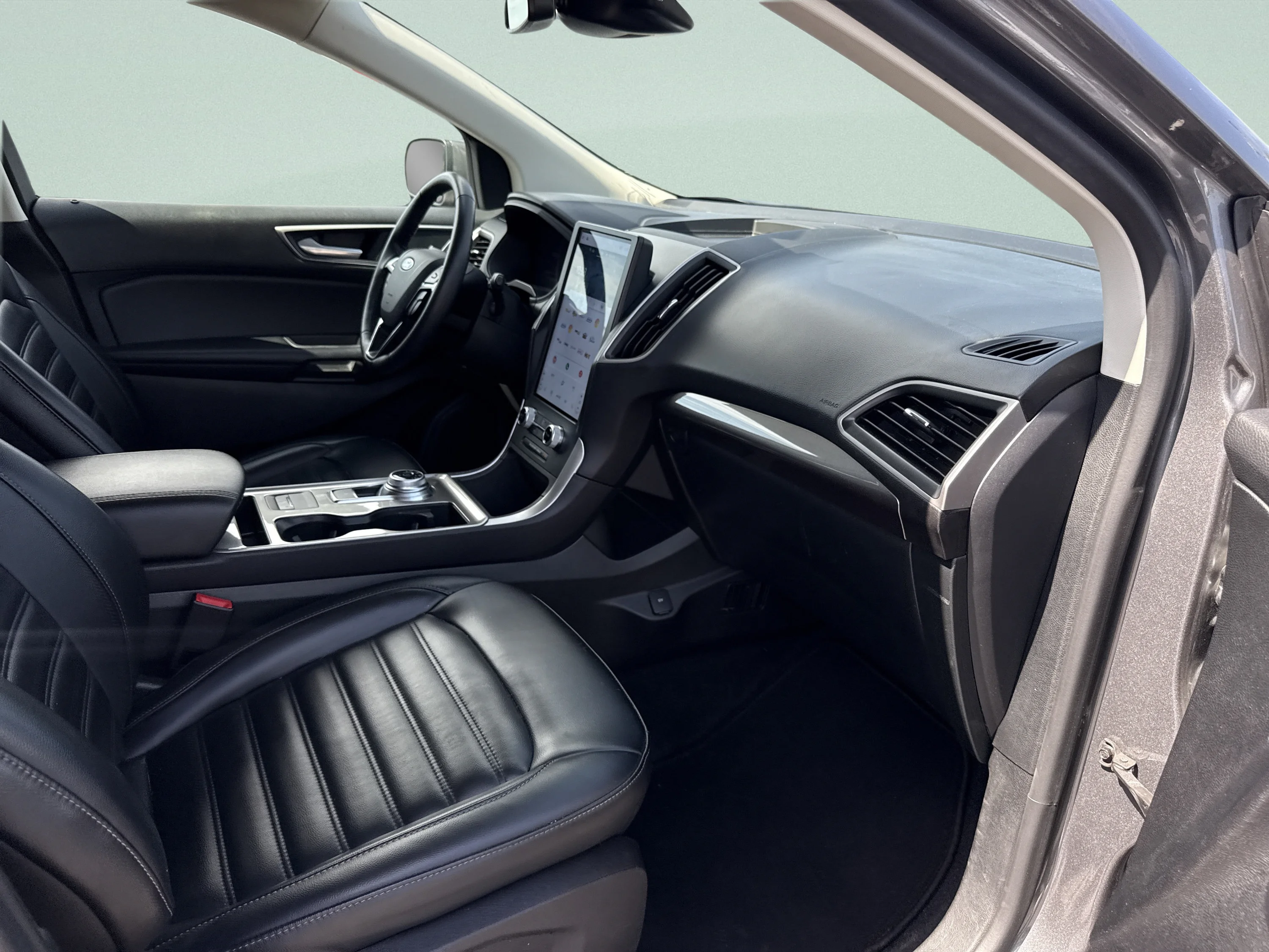Used 2024 Carbonized Gray Metallic Ford SEL image 18