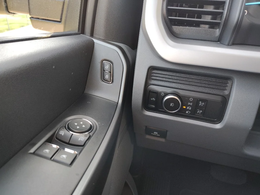 New 2026 Oxford White Ford F-250® XL image 14