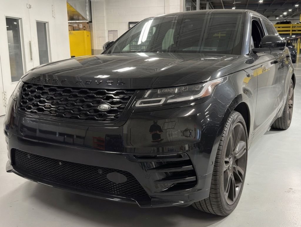 Used 2021 Santorini Black Metallic Land Rover R-Dynamic S image 1